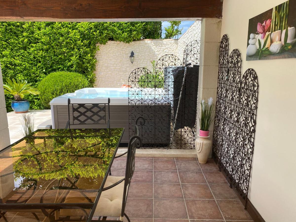 Mas Beau Soleil & Spa Cottages De Charme Avec Jacuzzi&Jardin Prives แซ็งต์-เรมีย์-เดอ-โพรวองซ์ ภายนอก รูปภาพ