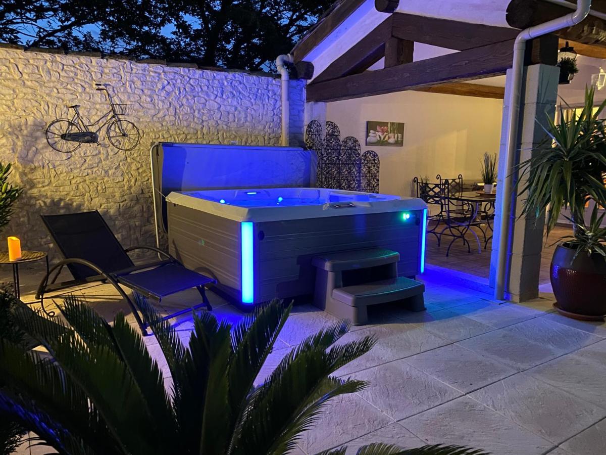 Mas Beau Soleil & Spa Cottages De Charme Avec Jacuzzi&Jardin Prives แซ็งต์-เรมีย์-เดอ-โพรวองซ์ ภายนอก รูปภาพ