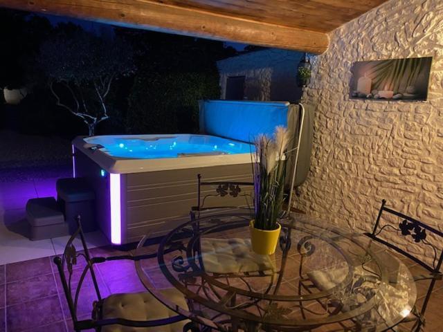 Mas Beau Soleil & Spa Cottages De Charme Avec Jacuzzi&Jardin Prives แซ็งต์-เรมีย์-เดอ-โพรวองซ์ ภายนอก รูปภาพ