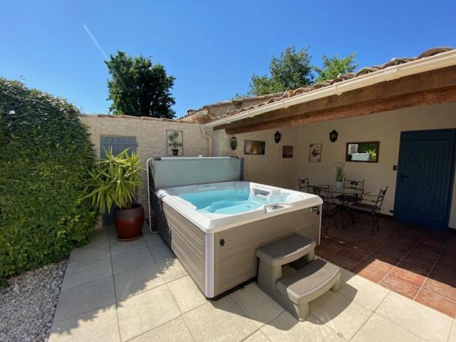 Mas Beau Soleil & Spa Cottages De Charme Avec Jacuzzi&Jardin Prives แซ็งต์-เรมีย์-เดอ-โพรวองซ์ ภายนอก รูปภาพ