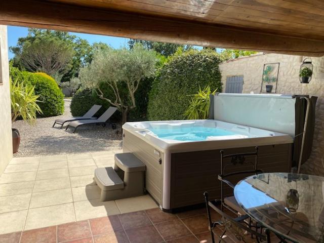 Mas Beau Soleil & Spa Cottages De Charme Avec Jacuzzi&Jardin Prives แซ็งต์-เรมีย์-เดอ-โพรวองซ์ ภายนอก รูปภาพ